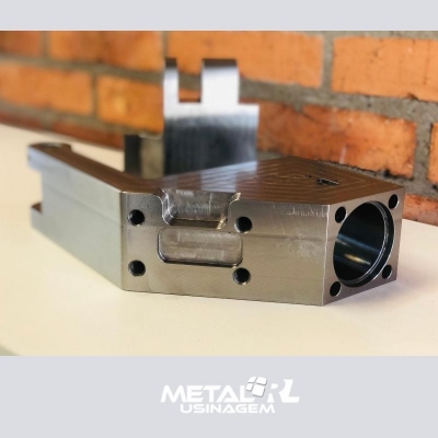 Indústria Metalúrgica METALRL - Usinagem de Peças